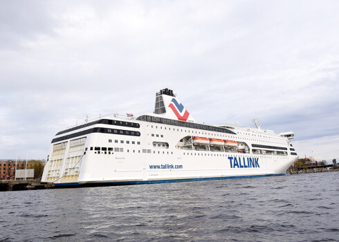 Prāmis "Tallink" piestātnē.