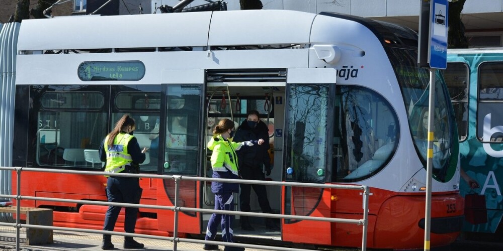 Обвиняемому в убийстве водителя трамвая в Лиепае грозит пожизненное заключение