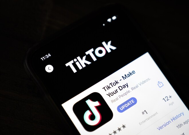 Krievija piemēro "TikTok" sodanaudu par nepilngadīgo aicināšanu uz protestiem