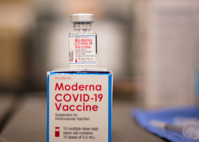 Исследование: вакцина Moderna эффективна в течение как минимум шести месяцев после прививки
