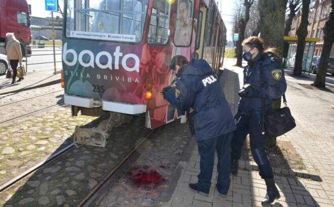 Šaušalīgo Liepājas tramvaja vadītāja slepkavību veica kāds jēgu pārdzēris bijušais milicis.