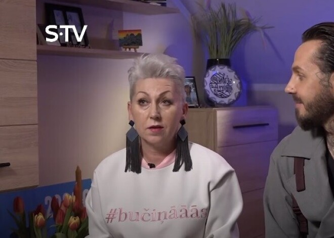 VIDEO: Kašera mamma neslēpj, ka bijusi izbīlī, uzzinot par dēla netradicionālo orientāciju