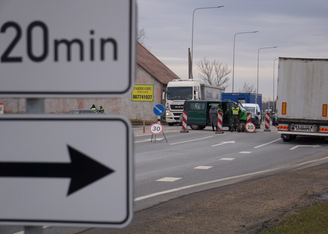 Можно ли уже съездить в Литву на машине?