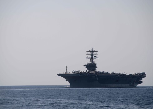 ASV kā vēstījumu Maskavai nosūtīs divus karakuģus uz Melno jūru