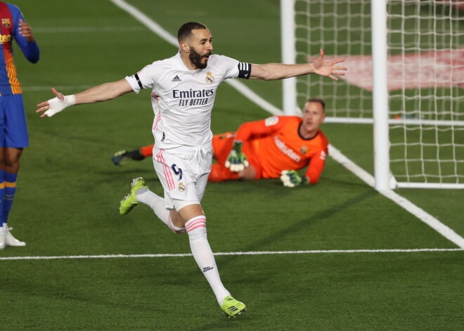 Emocijām bagātā "El Clasico" uzvar Madrides "Real"