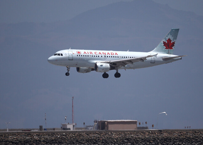 Kanādas valdība un "Air Canada" vienojas par finanšu palīdzību