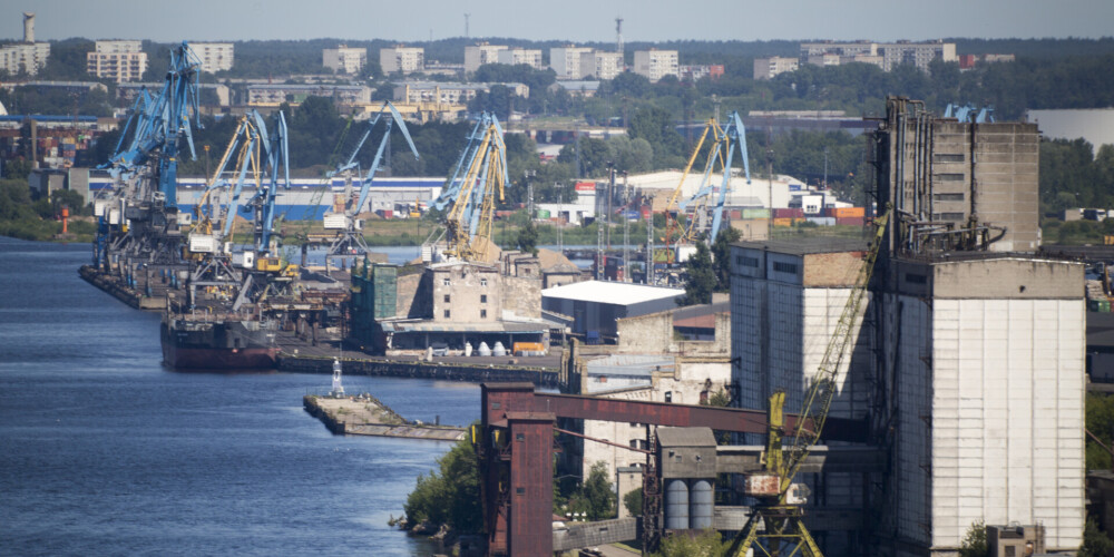 Valdība paredz Rīgas un Ventspils ostas pārveidot par kapitālsabiedrībām