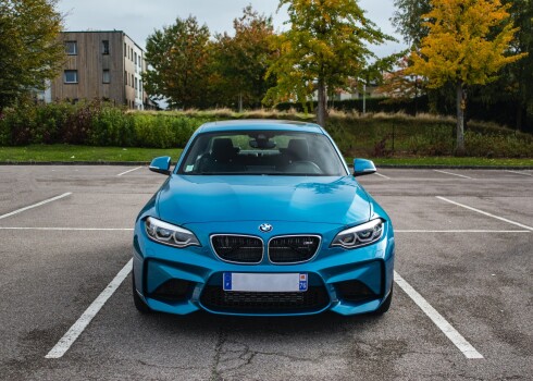 Lai cik tas dīvaini varbūt liktos, bet arī automašīnai ir savs horoskops. Astrologu pieejas atšķiras – vieni par atskaites punktu ņem pirmreizējās reģistrācijas dienu, citi – iegādes laiku.