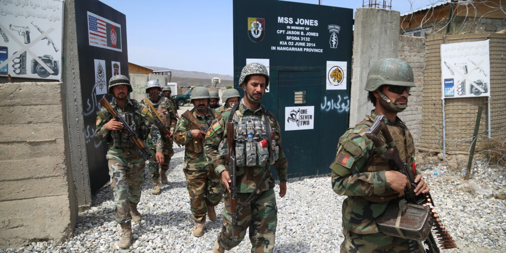 NATO vienojas par karaspēka izvešanu no Afganistānas