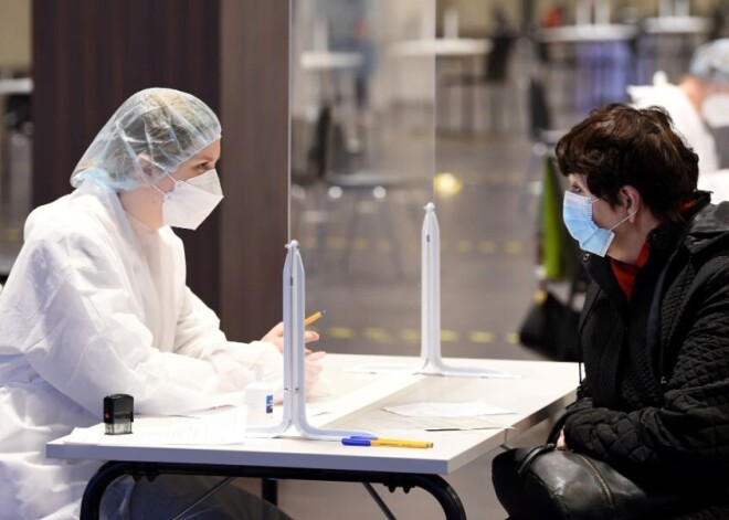 Латвийская рулетка - два случая на всю страну: врач о симптомах тромбоза после вакцинации