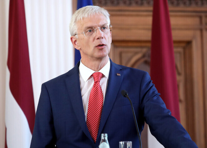 Кариньш: "Надо думать, как обратиться к колеблющимся людям и убедить их в необходимости вакцинации"