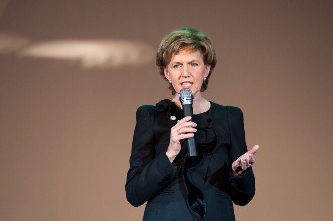 I.Vaidere skaidro, ka vienošanās par Eiropas Klimata likumu ir vēsturiska, jo ES ir oficiāli apņēmusies kļūt par pasaulē pirmo klimatneitrālo kontinentu līdz 2050. gadam. Tas ir ļoti vērienīgs, bet sasniedzams mērķis.