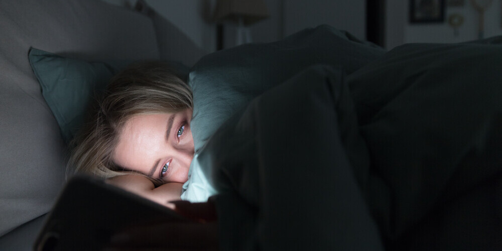 Феномен прокрастинации сна: почему вы откладываете отход ко сну и как этого избежать