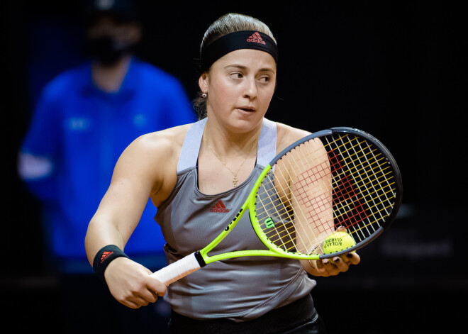 Ostapenko sīvā cīņā piekāpjas pasaules ranga devītajai raketei Plīškovai