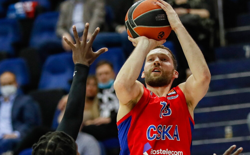 Strēlniekam astoņi punkti CSKA uzvarā Eirolīgas ceturtdaļfināla otrajā spēlē