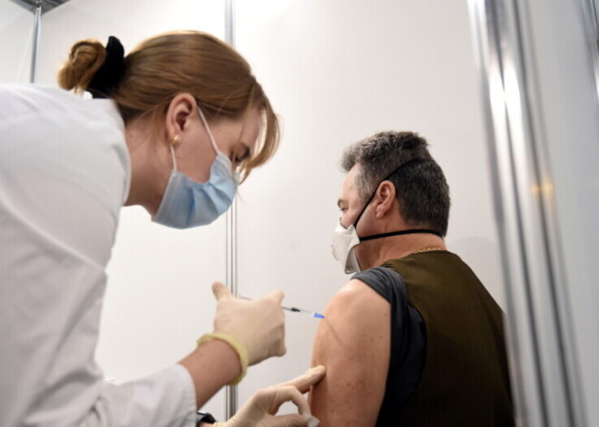 В пятницу от Covid-19 привиты 7436 человек