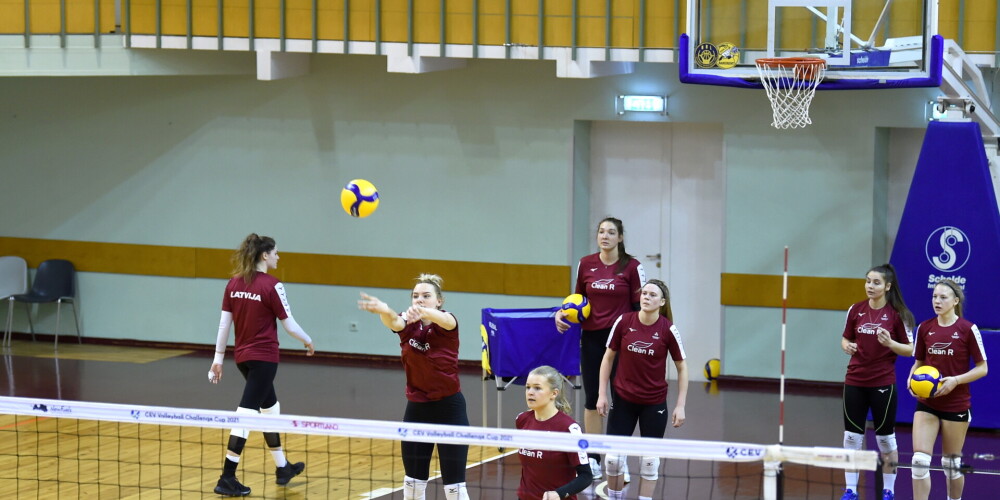 Latvijas sieviešu volejbola izlases sastāvā uz treniņnometni Daugavpilī dosies 16 spēlētājas