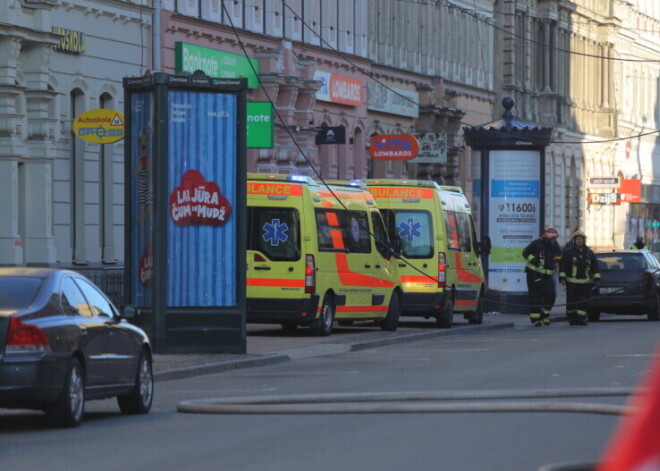 За день до трагедии в хостеле на Меркеля умерла гражданка Эстонии - возможно, из-за наркотиков