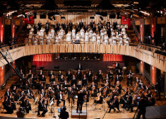 Koncertzālē "Cēsis" notikušajā komponista Pētera Vaska jubilejas koncertā atklāti 29 Covid-19 gadījumi