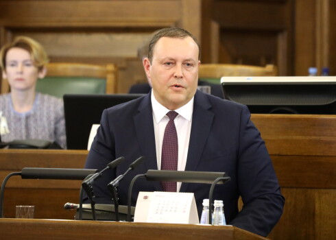 Parlamentārās izmeklēšanas komisiju par valdības rīcību Covid-19 pandēmijas pārvarēšanā vadīs Rihards Kozlovskis