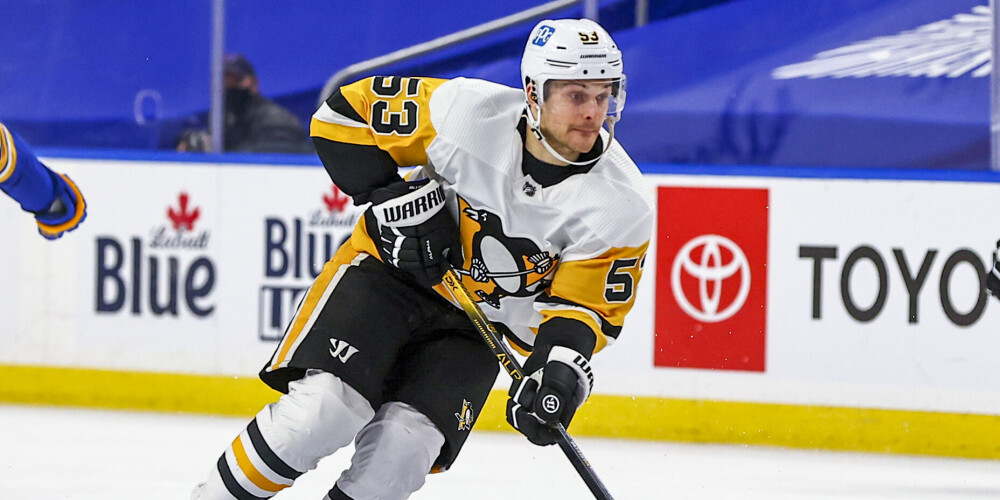 Teodors Bļugers šosezon kļuvis par ļoti būtisku "Penguins" sastāva daļu.