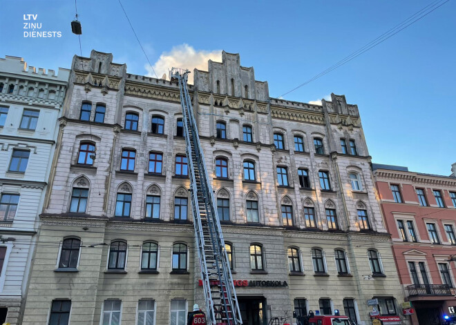 Рижская дума: "Пожар на Меркеля подтвердил - время терпимости должно закончиться"