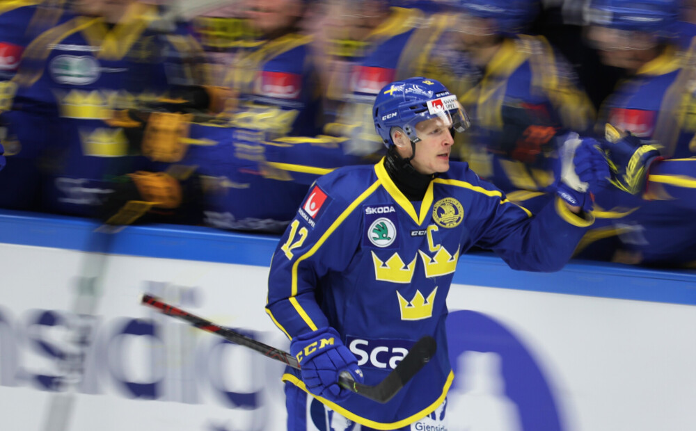 Latvijas hokejistu pretiniece Norvēģija pārbaudes spēlē piekāpjas Zviedrijai