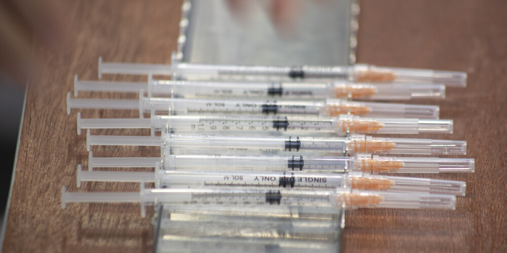 Eiropas Savienībā injicēti aptuveni 150 miljoni Covid-19 vakcīnu devu