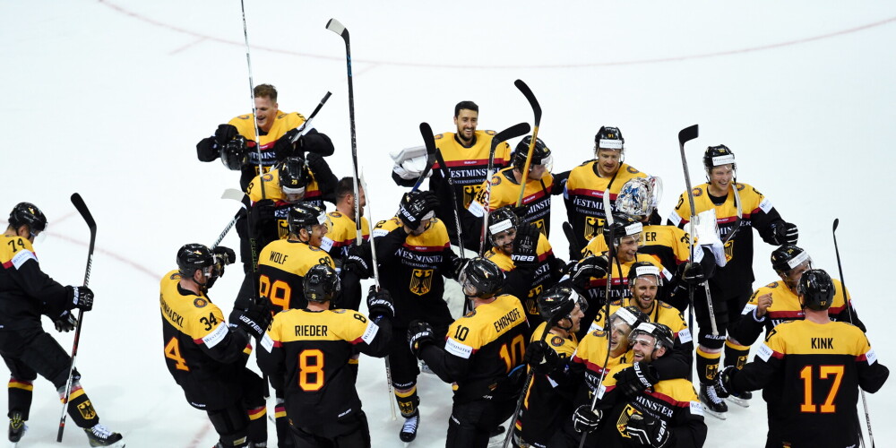 Vācijas hokeja izlase ir komanda, kas pārstāv Vāciju starptautiskajās hokeja spēlēs. Vācijas izlase 2018. gada ziemas olimpiskajās spēlēs izcīnīja sudraba medaļas, 1932. un 1976. gada olimpiskajās spēlēs — bronzas medaļas. Izlasei vairākas reizes ir izdevies izcīnīt medaļas Eiropas čempionātos, kuri notika līdz 1932. gadam. Labākais sasniegums pasaules čempionātos ir izcīnītās sudraba medaļas 1930. un 1953. gadā. Pēdējos gados augstākais sasniegums ir bijis 2010. gada pasaules čempionātā izcīnītā ceturtā vieta.