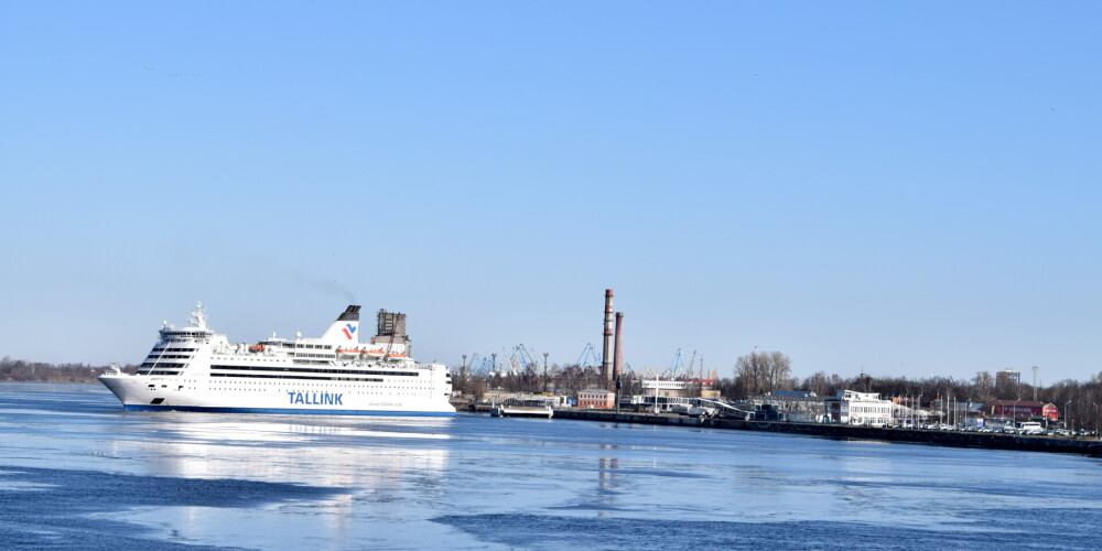 Пандемия: Tallink в апреле не перевез по маршруту между Ригой и Стокгольмом ни одного пассажира