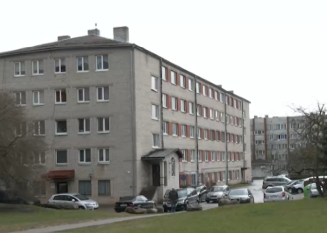 Traģiskā vīrieša nāve Tukumā: policija nāk klajā ar jaunāko informāciju saistībā ar notikušā izmeklēšanu