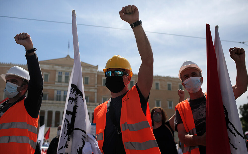 Grieķijā protestē pret nodarbinātības reformu; streiki ietekmējuši sabiedriskā transporta darbību