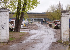 Būvniekiem drošvien priekšā vēl daudzas darba stundas, lai varētu domāt par halles nodošanu ekspluatācijā.