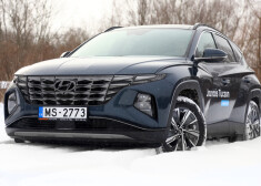 Kosmisko vaibstu duelis: "Hyundai Tucson" pret "Cupra Formentor"