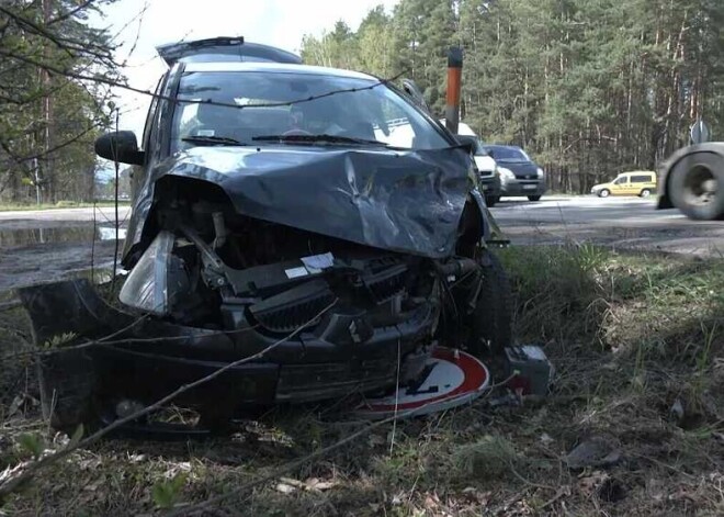 В печально известной точке Риги произошли две аварии подряд