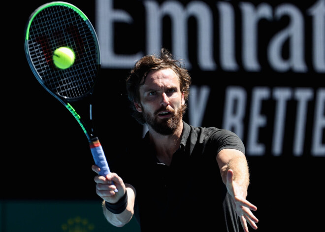 Gulbis ne bez pūlēm iekļūst Zagrebas "Challenger 80" pamatturnīrā