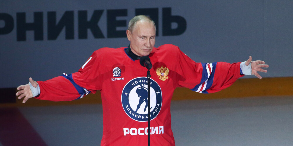 “Hokeja leģenda” Vladimirs Putins izmanto viņam radītos noteikumus un gūst septiņus vārtus spēlē pret NHL izlasi
