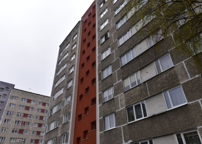 Заманчивая плата за аренду крыши под антенну или здоровье? Латвийцы голосуют против станций 5G