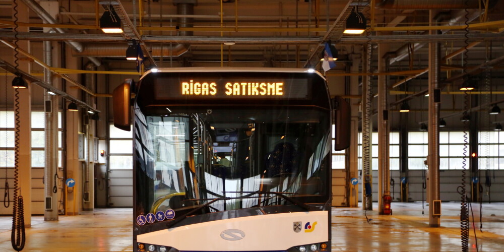 На отдельных автобусных маршрутах в Риге увеличится количество рейсов