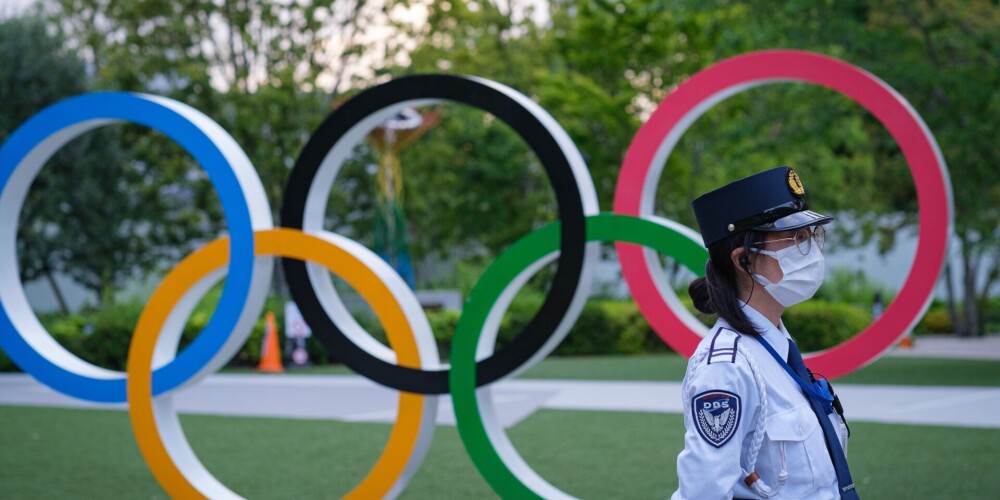 Japānas Ārstu biedrība Tokijas olimpisko spēļu norisi drošos apstākļos sauc par neiespējamu