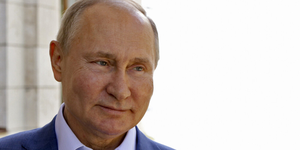 Putins apstiprina sarakstu ar divām Krievijai nedraudzīgām valstīm