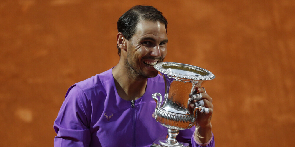 Nadals pārspēj Džokoviču un izcīna savu desmito Romas "Masters" titulu