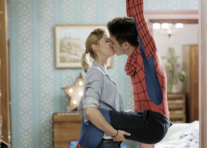 "В постели Агата просто бомба": партнер Муцениеце рассказал, как за ними наблюдал Павел Прилучный