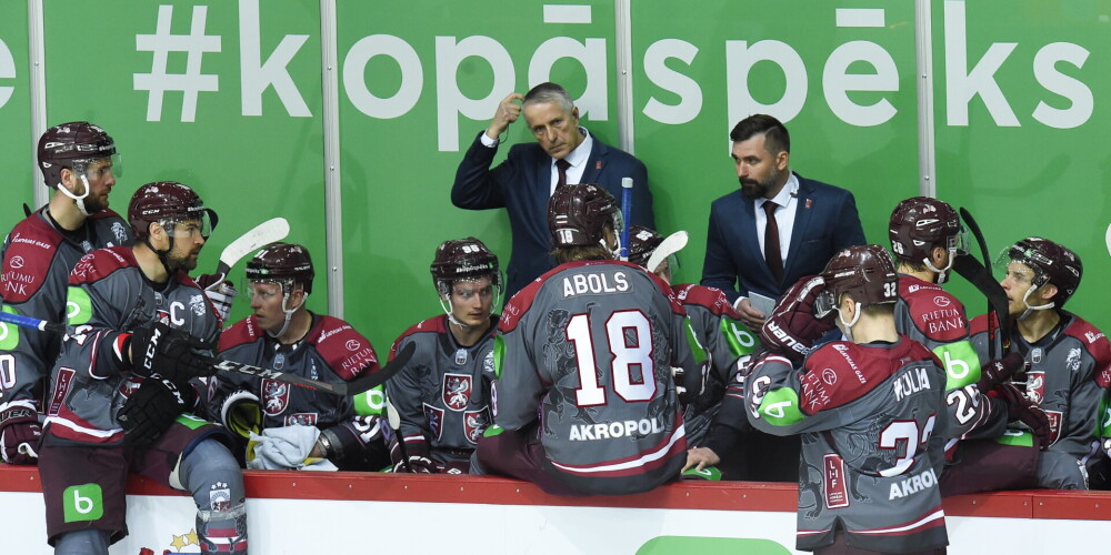 Latvijas hokeja izlase spiesta trenēties "Zoom" platformā