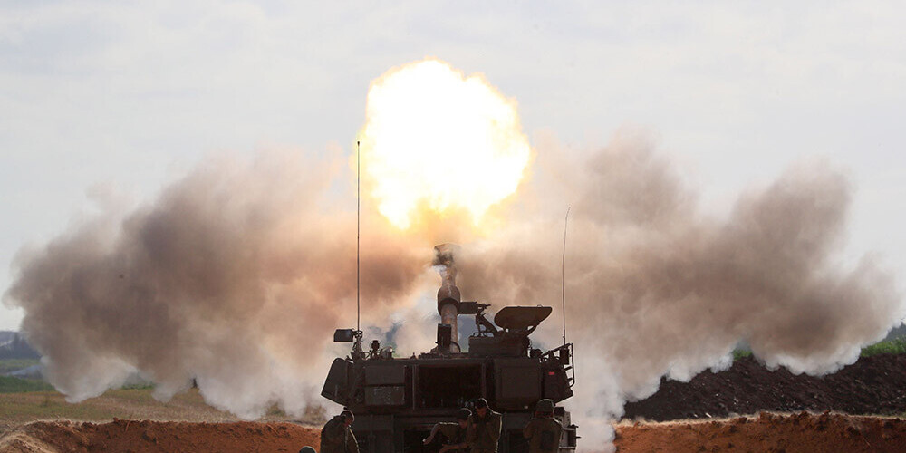 Izraēla apšauda Libānu ar artilēriju, atbildot uz raķešu apšaudi
