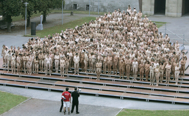 Спенсер Туник за работой, Дюссельдорф, 2006