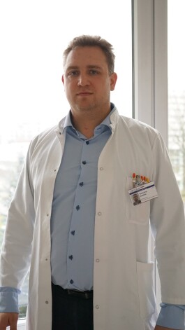 Dr. Romāns Dzalbs