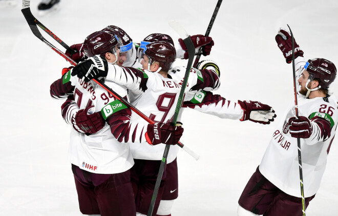 Pasaules čempionāta spēle hokejā starp Latvijas un Kanādas valstsvienībām arēnā ''Rīga''.