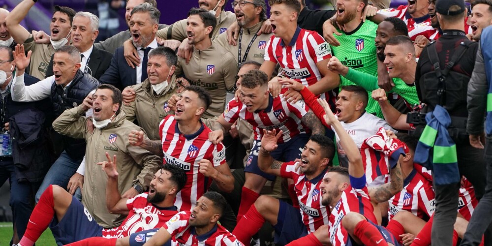 Madrides "Atletico" komanda sestdien atgriezās Spānijas čempiones futbolā tronī, kur pēdējo reizi bija 2014.gadā.