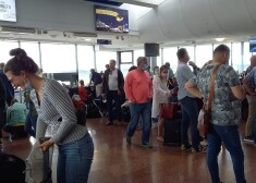 Ir informācija par diviem valstspiederīgajiem, kas atradās Minskā nosēdinātajā "Ryanair" lidmašīnā
